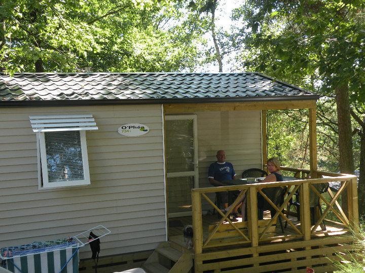 Camping Hurongues Pomeys Buitenkant foto